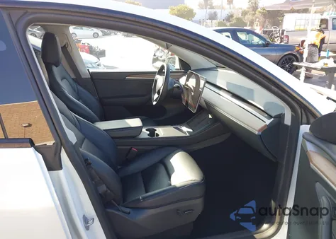 2023 Tesla Model Y Awd/Long Range Dual Motor All-Wheel Drive from USA, damaged, VIN 7SAYGDEEXPF959687